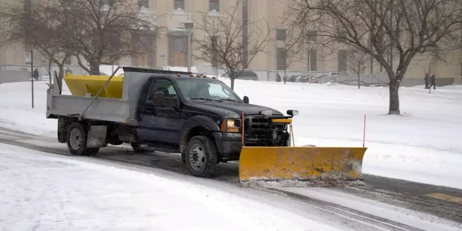 snow deicing by truck